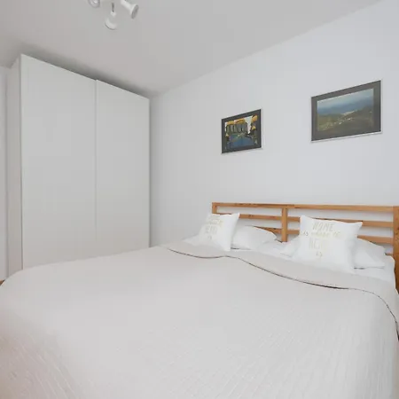 Elegancki Apartament W Warszawie Z Balkonem I Wanna By Rent Like Home Varsovia Exterior foto