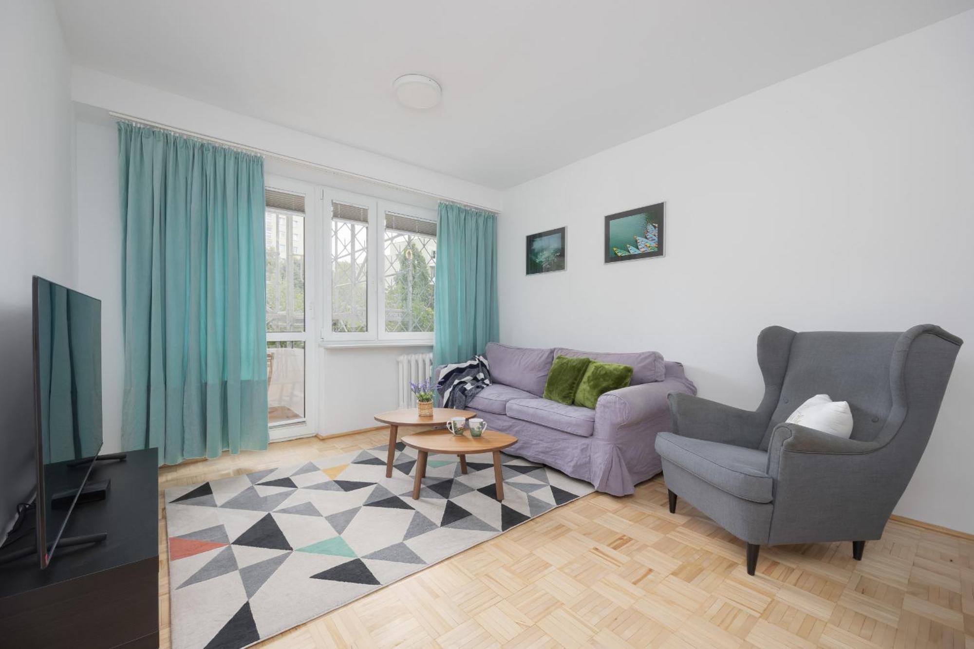 Apartment Elegancki W Warszawie Z Balkonem I Wanna By Rent Like Warsaw