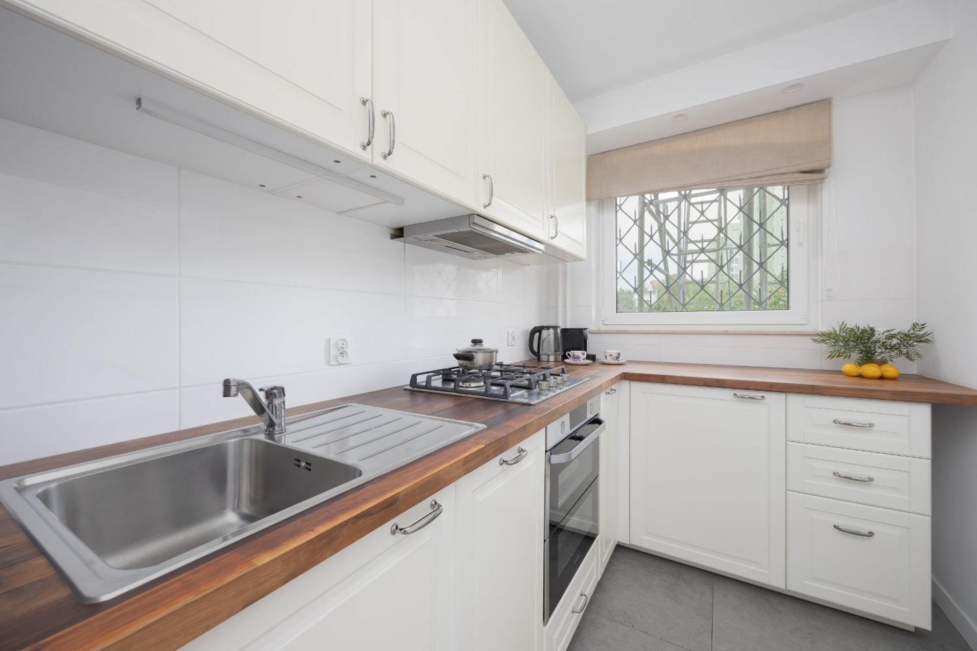 Elegancki W Warszawie Z Balkonem I Wanna By Rent Like Apartment