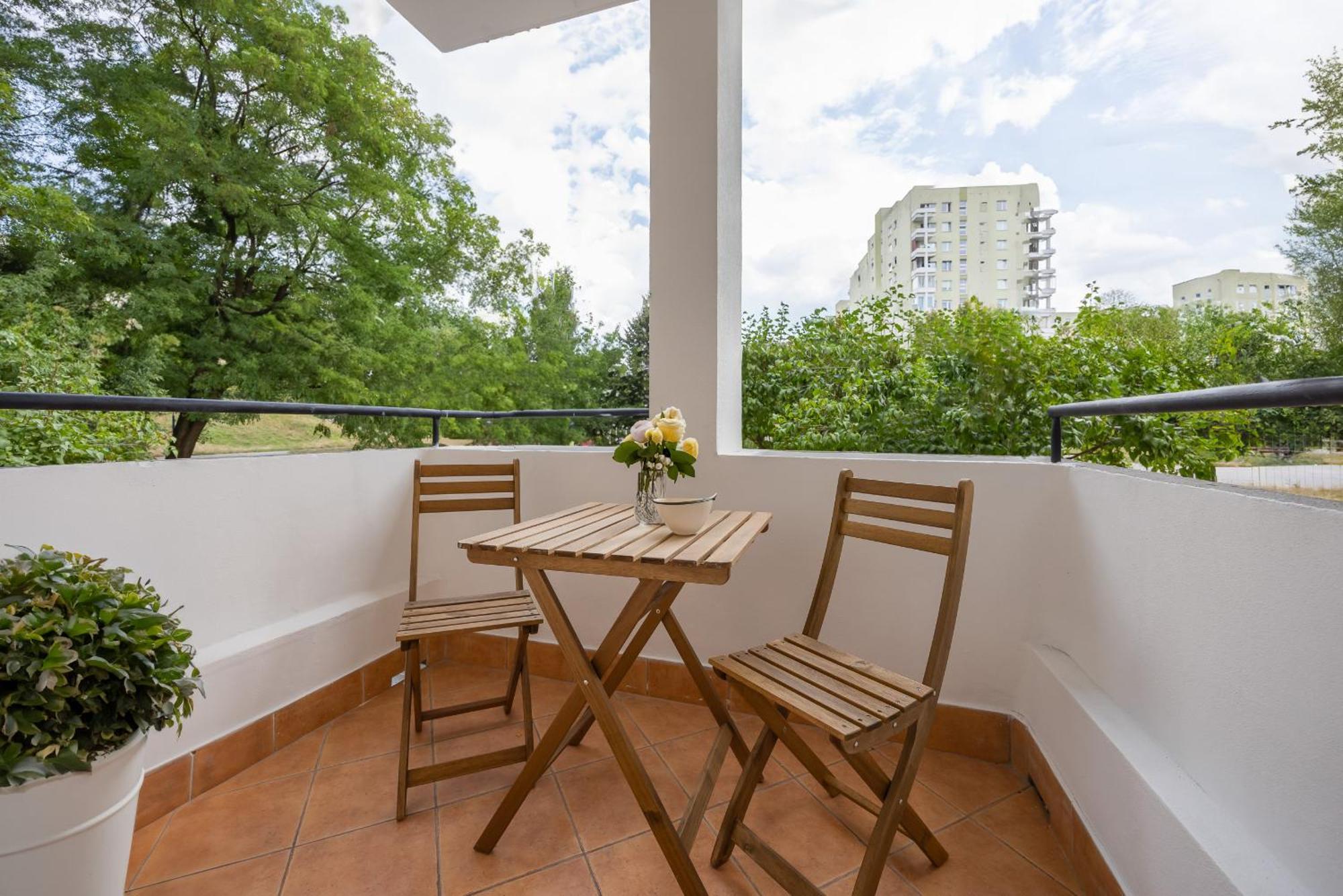 Apartment Elegancki W Warszawie Z Balkonem I Wanna By Rent Like *
