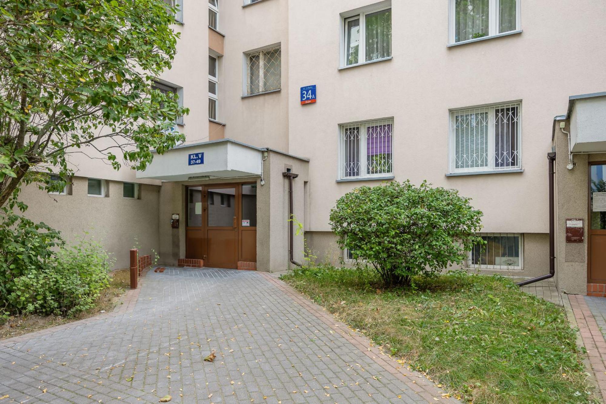 Elegancki W Warszawie Z Balkonem I Wanna By Rent Like Apartment